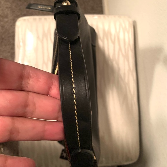 Dooney & Burke shoulder bag - Picture 3 of 7